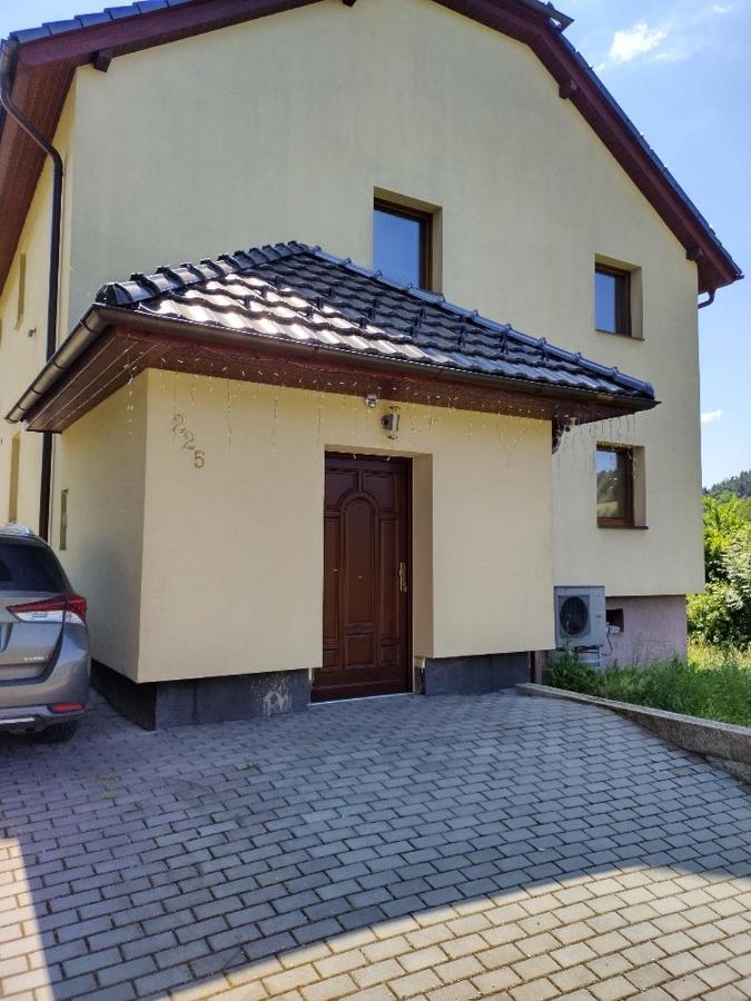 Pozlovice225アパートメント エクステリア 写真